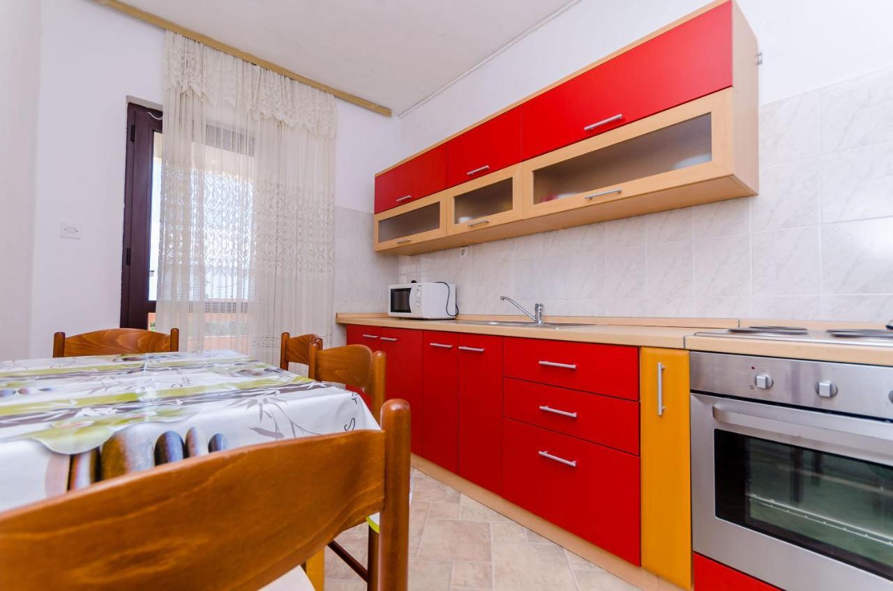 Apartments Kursan Trogir Extérieur photo